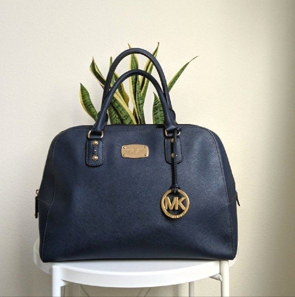 Michael kors handbag - Picture 3 of 13